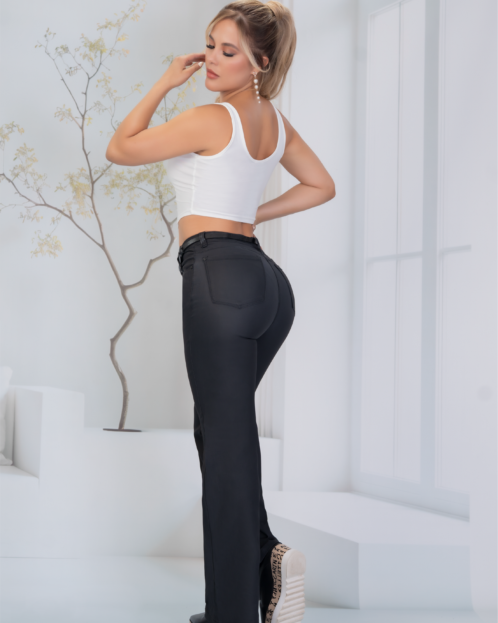 2526 NEGRO